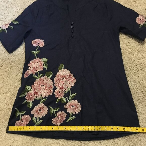 Queen Tunic Floral Embroidered Rhinestone & Rose Buttons Top - Picture 14 of 16